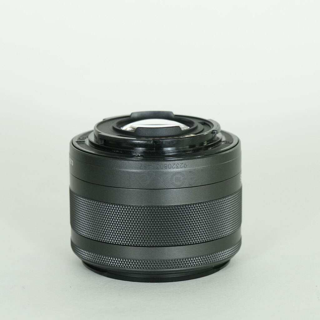 Canon EF-M15-45mm F3.5-6.3 IS STM Canon EF-M15-45mm F3.5-6.3 IS STM