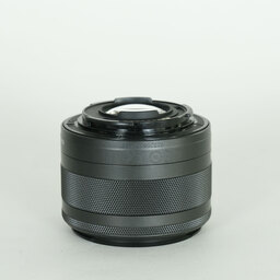 Canon EF-M15-45mm F3.5-6.3 IS STM Canon EF-M15-45mm F3.5-6.3 IS STM