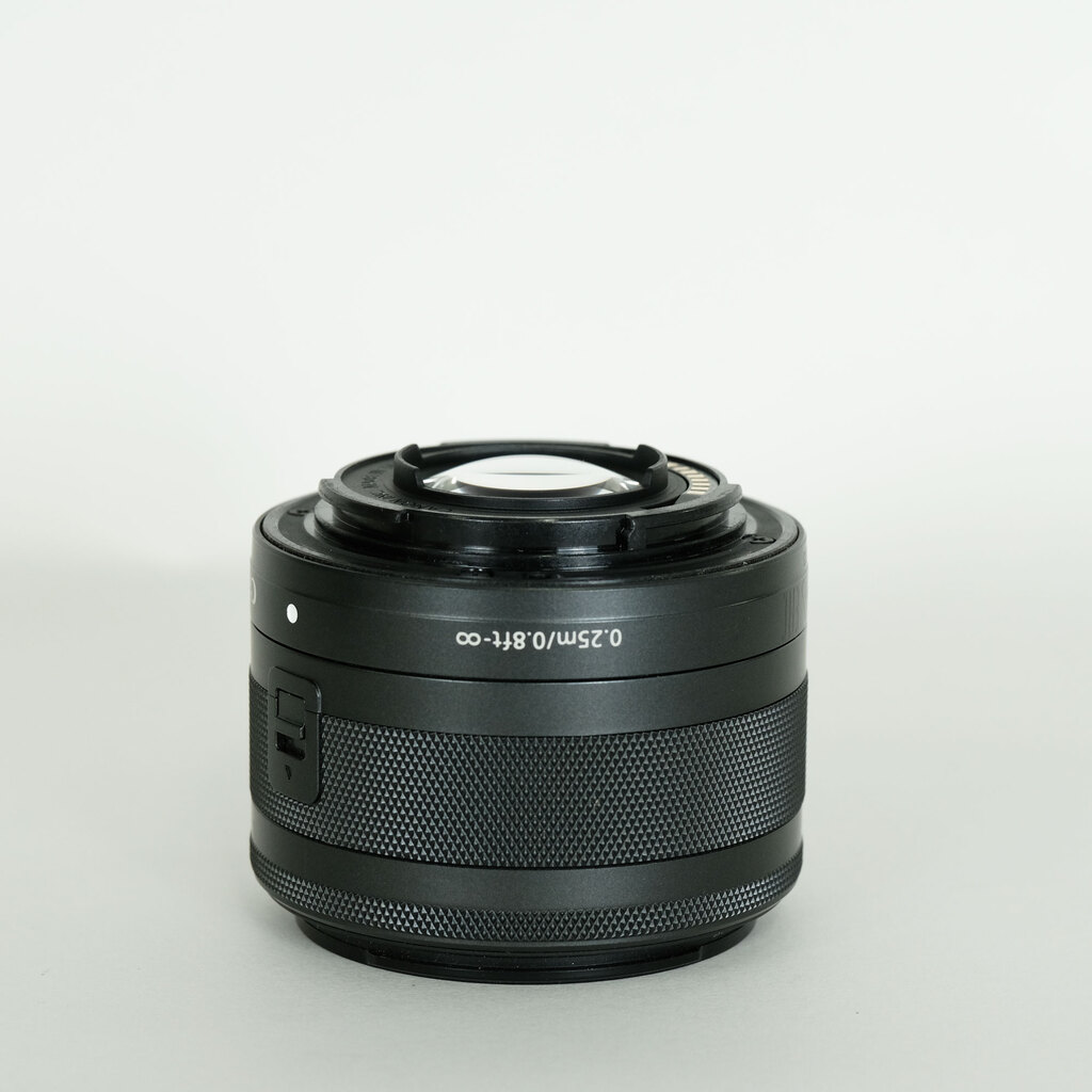 Canon EF-M15-45mm F3.5-6.3 IS STM Canon EF-M15-45mm F3.5-6.3 IS STM