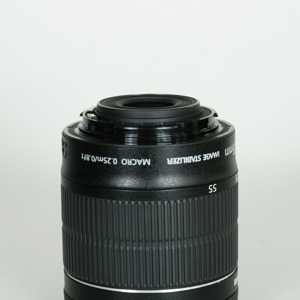 Canon EF-S18-55mm F3.5-5.6 IS STM