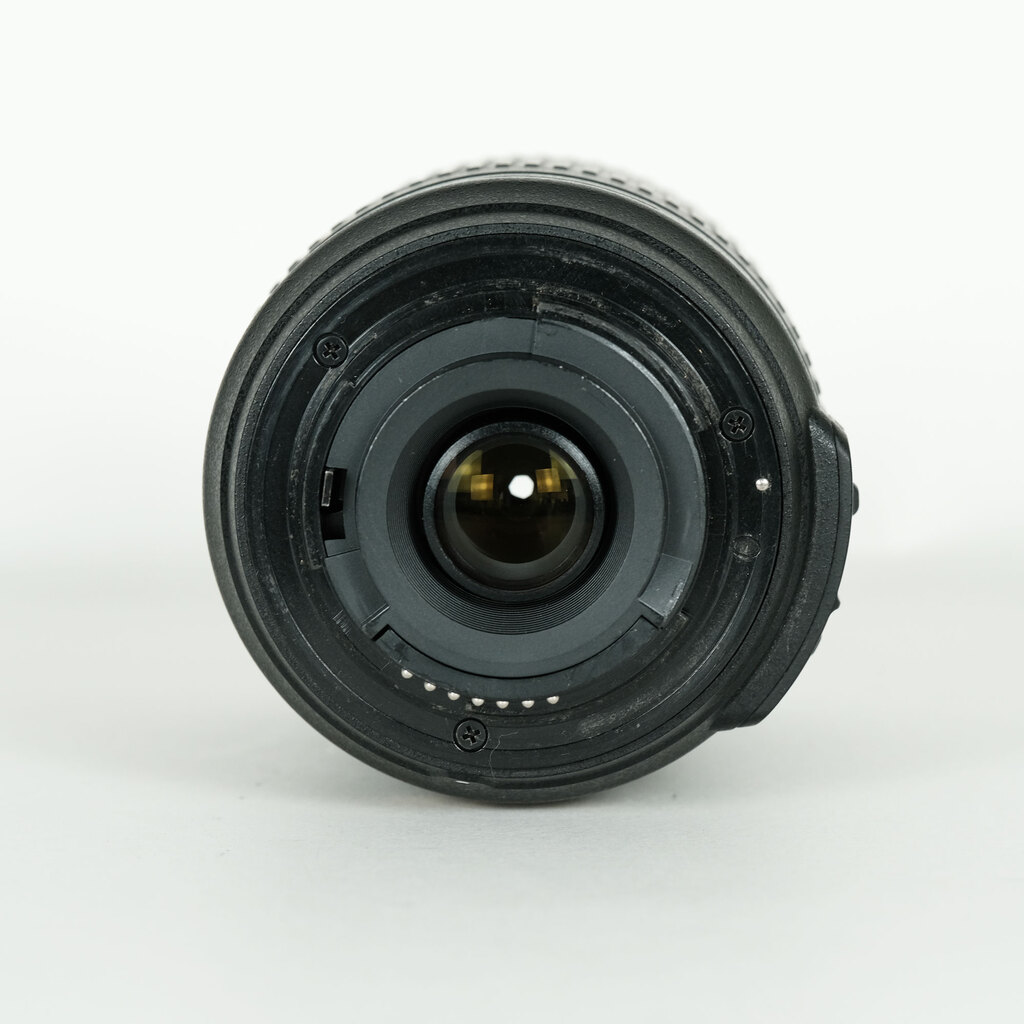 Nikon AF-S DX VR Zoom-Nikkor 55-200mm F4-5.6G IF-EDの出品