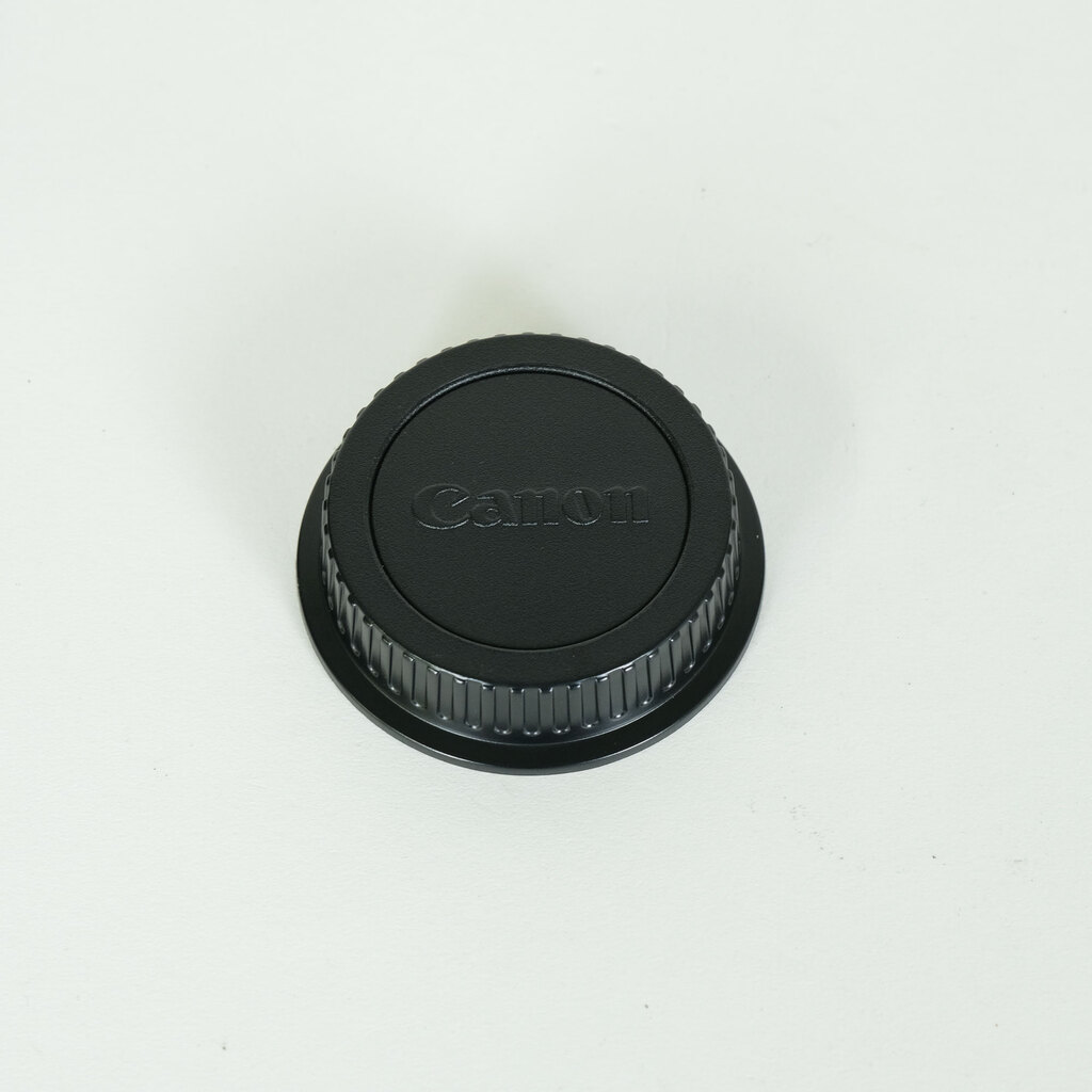 Canon EF-S18-135mm F3.5-5.6 IS USM