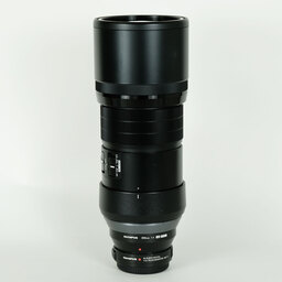 OLYMPUS M.ZUIKO DIGITAL ED 300mm F4.0 IS PRO OLYMPUS M.ZUIKO DIGITAL ED 300mm F4.0 IS PRO