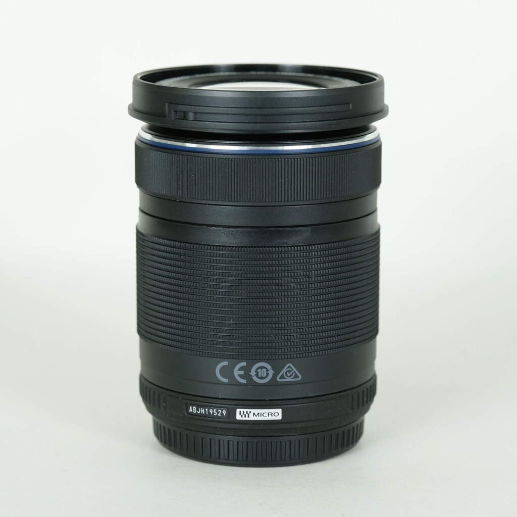 OLYMPUS M.ZUIKO DIGITAL ED 40-150mm F4.0-5.6 R OLYMPUS M.ZUIKO DIGITAL ED 40-150mm F4.0-5.6 R