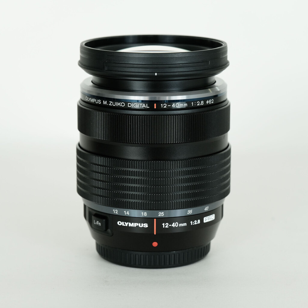 M.ZUIKO DIGITAL ED 12-40mm F2.8 PRO 中古美品 M.ZUIKO DIGITAL ED 12-40mm F2.8 PRO 中古美品