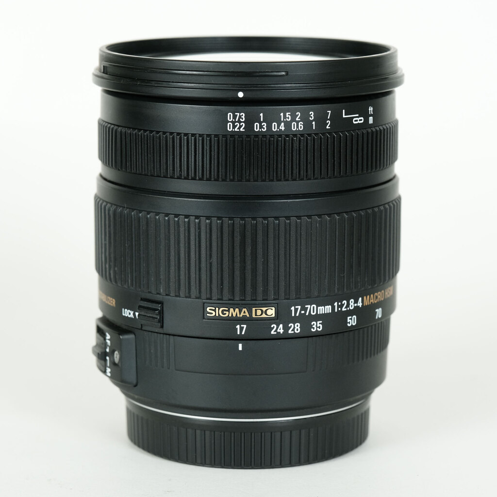 SIGMA 17-70mm F2.8-4 DC MACRO OS HSM [キヤノンEF用]