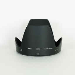 Nikon AF-S NIKKOR 28-300mm f/3.5-5.6G ED VR Nikon AF-S NIKKOR 28-300mm f/3.5-5.6G ED VR