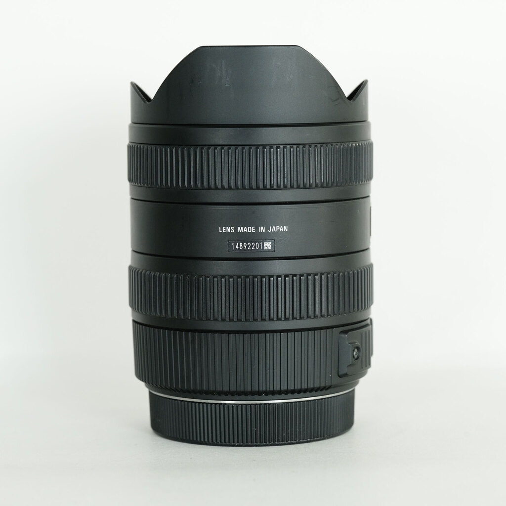 SIGMA 8-16mm F4.5-5.6DC HSM (キヤノンEF用) SIGMA 8-16mm F4.5-5.6DC HSM (キヤノンEF用)