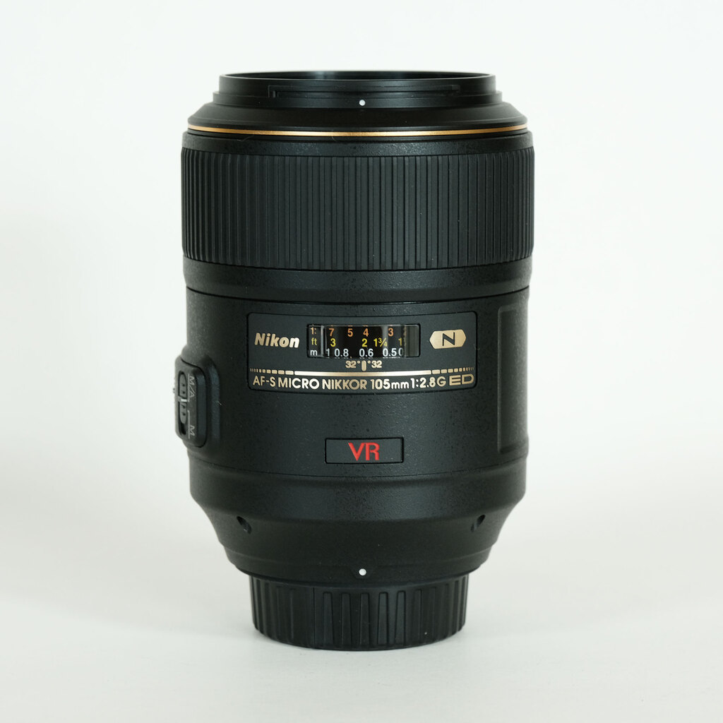 Nikon AF-S VR Micro-Nikkor 105mm f/2.8G IF-ED Nikon AF-S VR Micro-Nikkor 105mm f/2.8G IF-ED