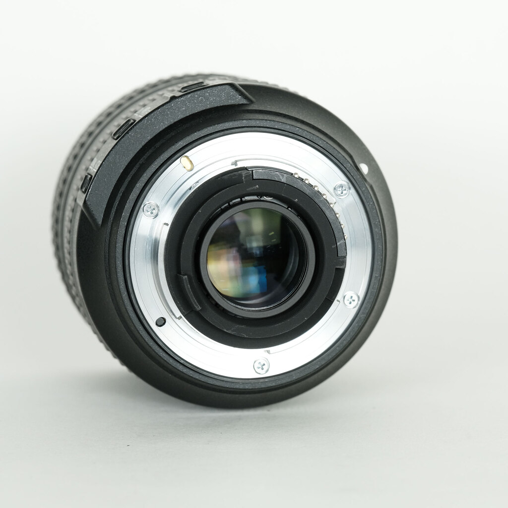 Nikon AF-S DX NIKKOR 16-80mm f/2.8-4E ED VR Nikon AF-S DX NIKKOR 16-80mm f/2.8-4E ED VR