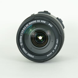 SIGMA 18-250mm F3.5-6.3 DC MACRO OS HSM (キヤノンEF用) SIGMA 18-250mm F3.5-6.3 DC MACRO OS HSM (キヤノンEF用)