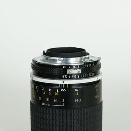 Nikon Ai Micro-Nikkor 105mm F2.8S Nikon Ai Micro-Nikkor 105mm F2.8S