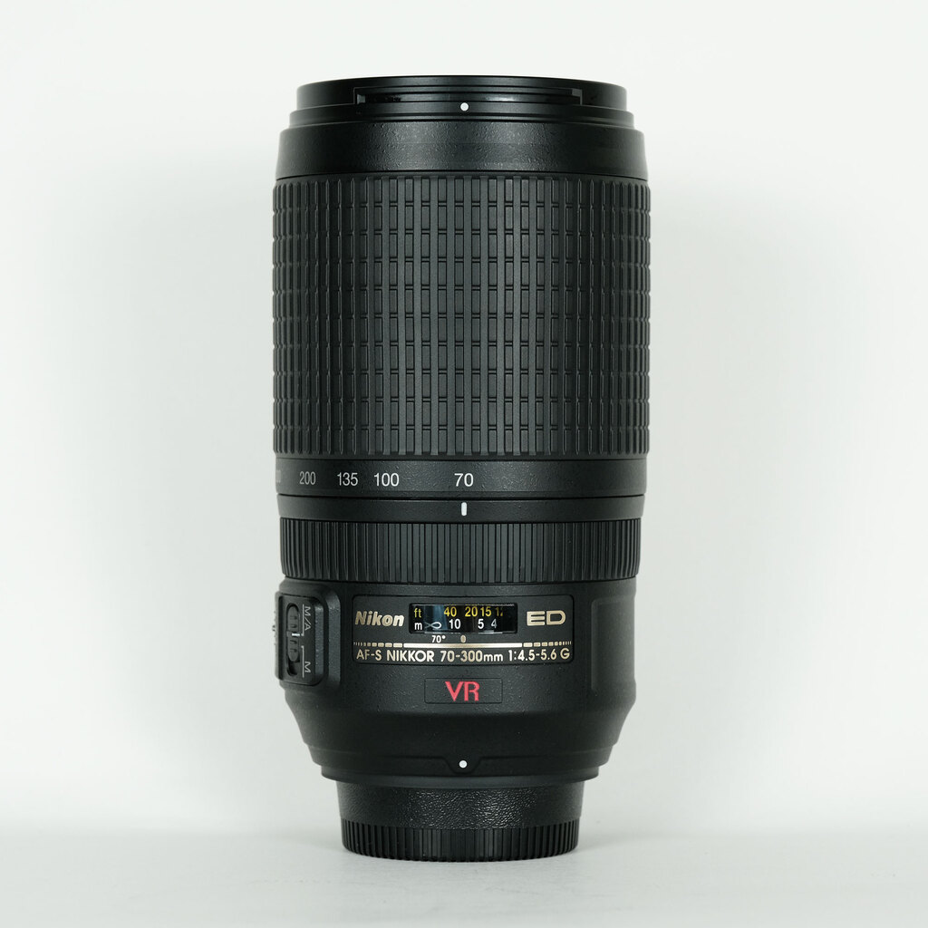 Nikon AF-S VR Zoom-Nikkor 70-300mm F4.5-5.6G IF-EDの出品