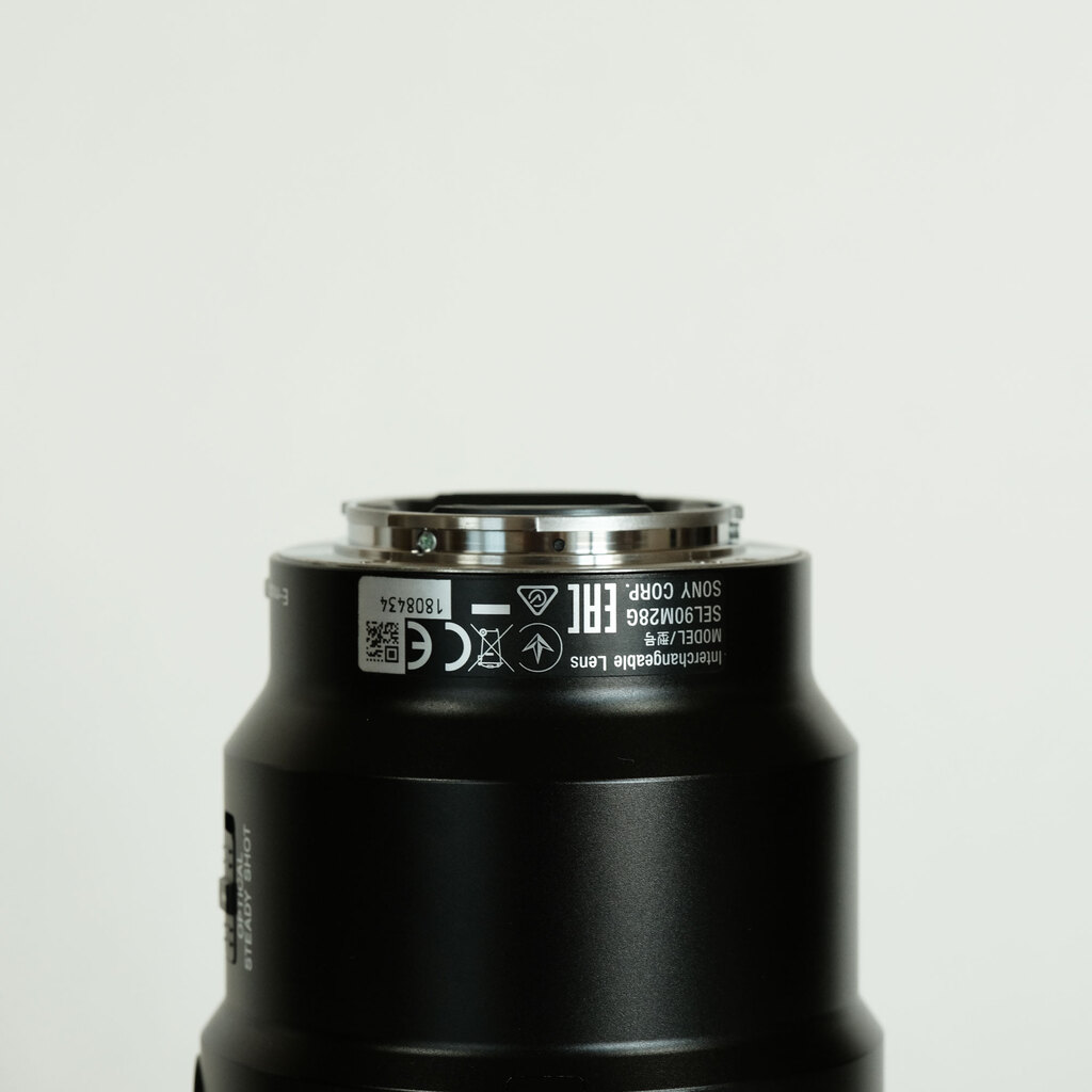 SONY FE 90mm F2.8 Macro G OSS SEL90M28G SONY FE 90mm F2.8 Macro G OSS SEL90M28G
