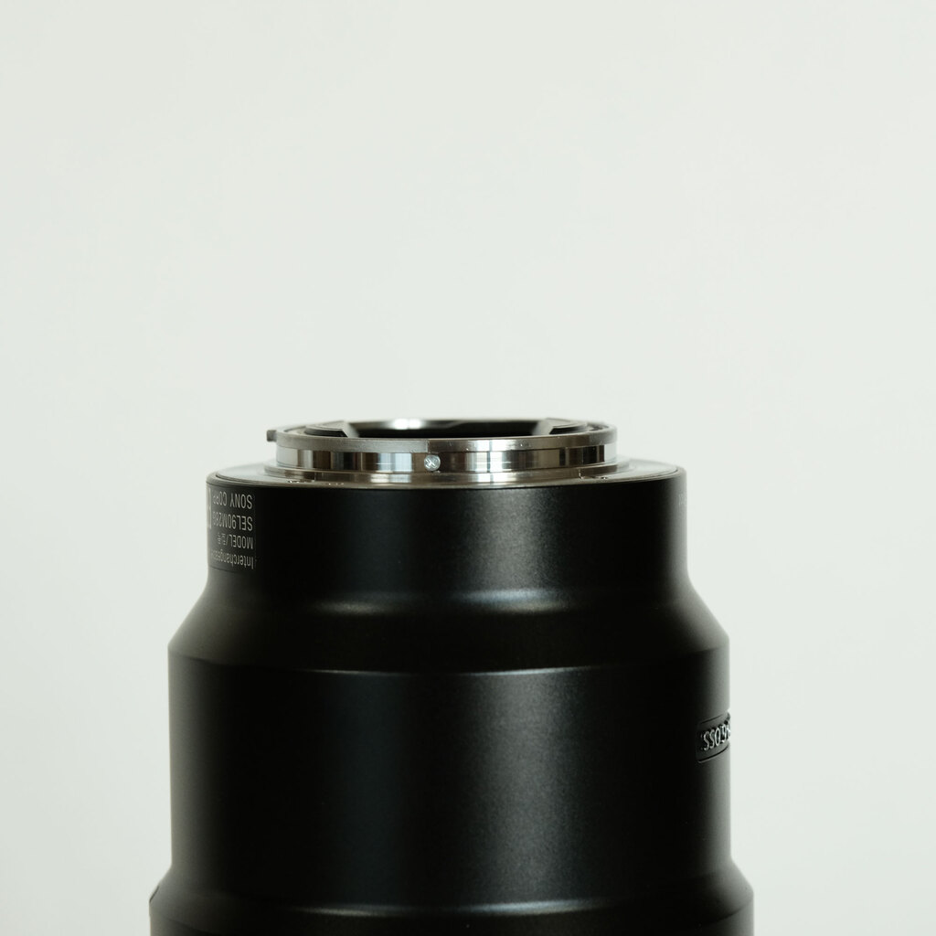 SONY FE 90mm F2.8 Macro G OSS SEL90M28G SONY FE 90mm F2.8 Macro G OSS SEL90M28G