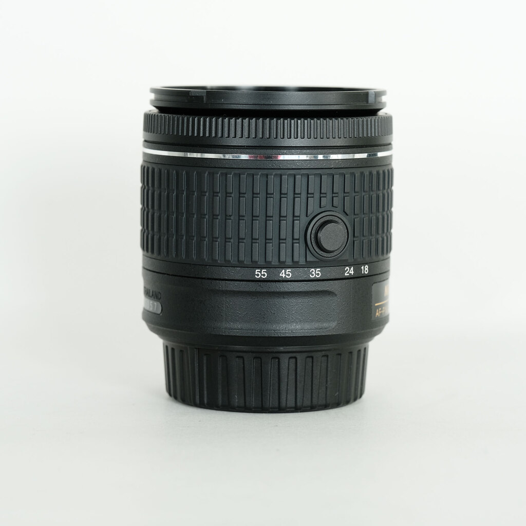 Nikon AF-P DX NIKKOR 18-55mm F3.5-5.6G VR Nikon AF-P DX NIKKOR 18-55mm F3.5-5.6G VR