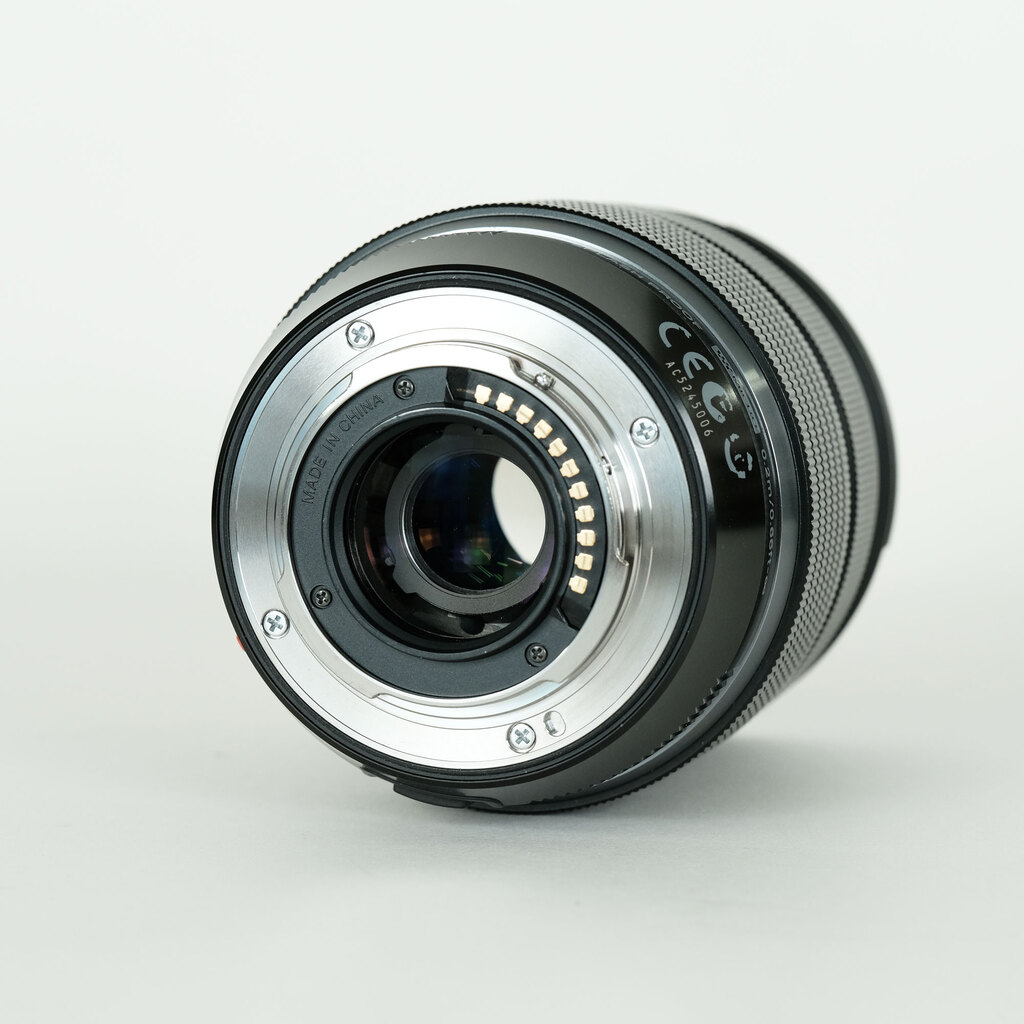 OLYMPUS M.ZUIKO DIGITAL ED 12-40mm F2.8 PRO OLYMPUS M.ZUIKO DIGITAL ED 12-40mm F2.8 PRO