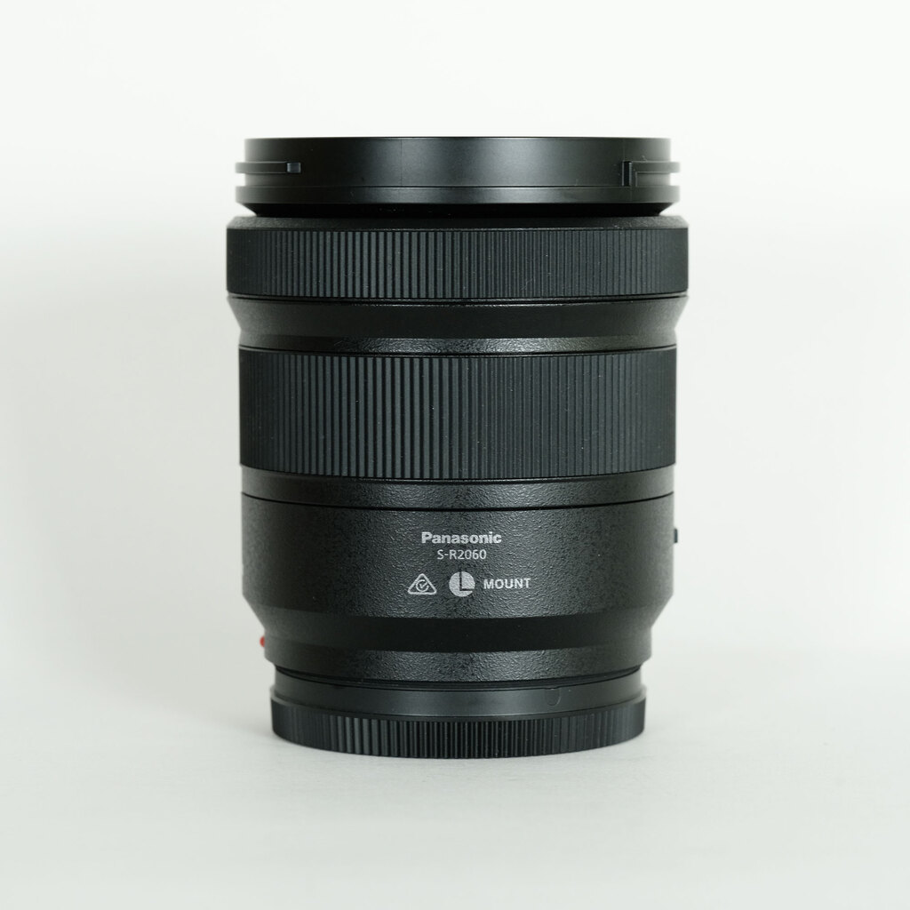 Panasonic LUMIX S 20-60mm F3.5-5.6 Panasonic LUMIX S 20-60mm F3.5-5.6