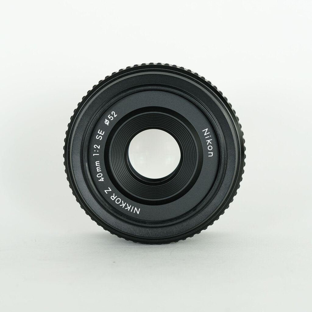 Nikon NIKKOR Z 40mm f/2 Nikon NIKKOR Z 40mm f/2