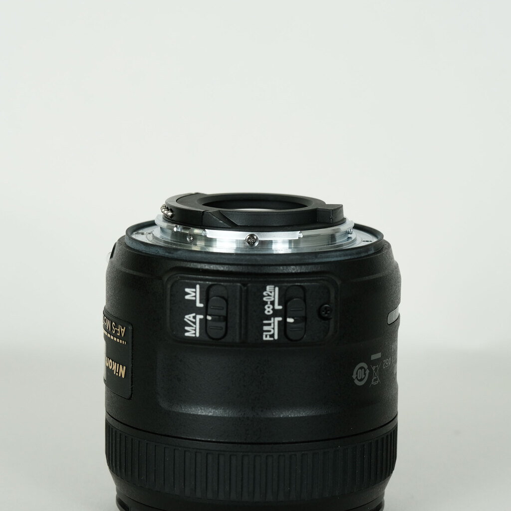 Nikon AF-S DX Micro NIKKOR 40mm f/2.8G