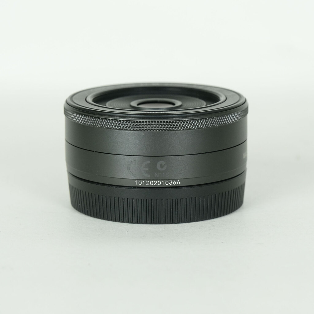 Canon EF-M22mm F2 STM Canon EF-M22mm F2 STM