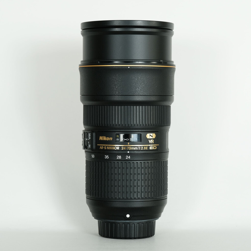 Nikon AF-S NIKKOR 24-70mm f/2.8E ED VR Nikon AF-S NIKKOR 24-70mm f/2.8E ED VR