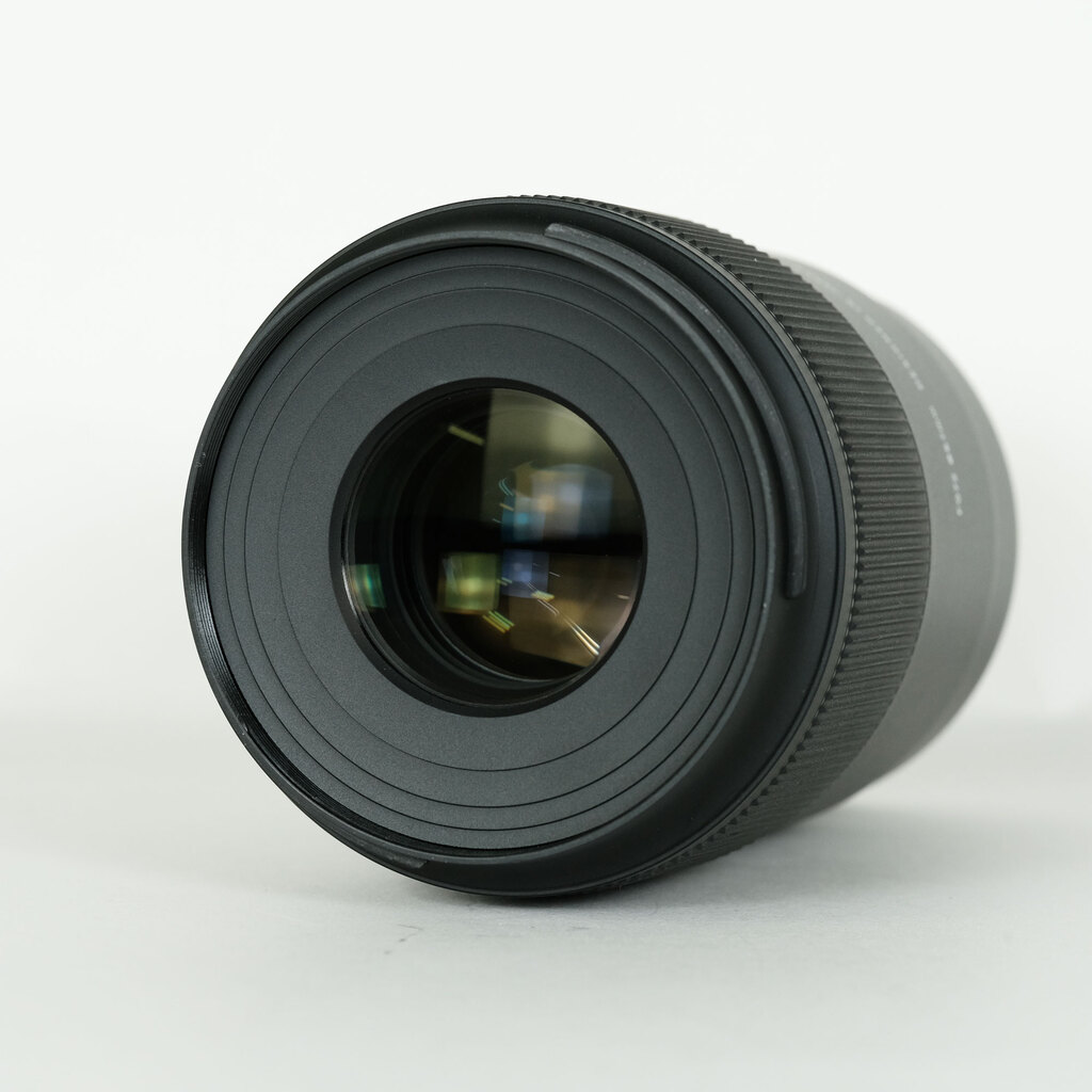 TAMRON 90mm F/2.8 Di III MACRO VXD [ソニーE用]