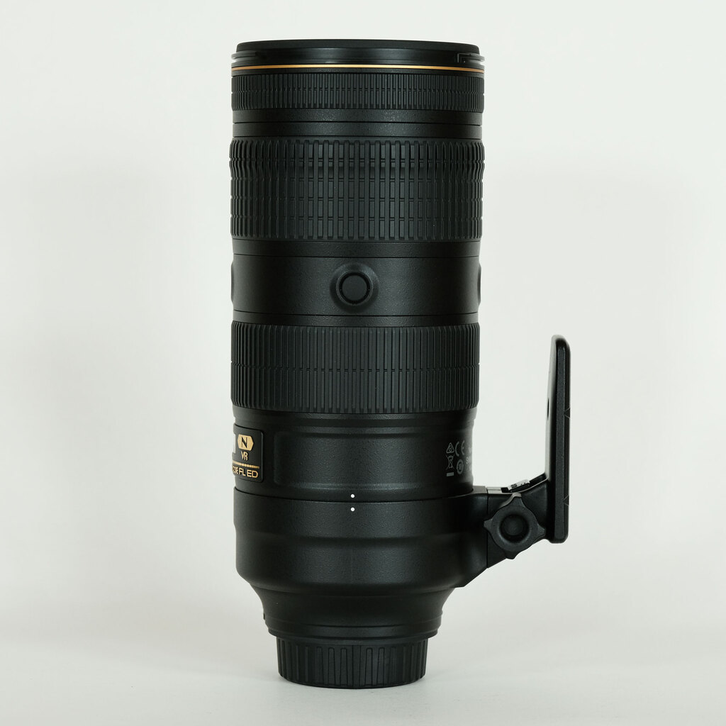 Nikon AF-S NIKKOR 70-200mm f/2.8E FL ED VR Nikon AF-S NIKKOR 70-200mm f/2.8E FL ED VR