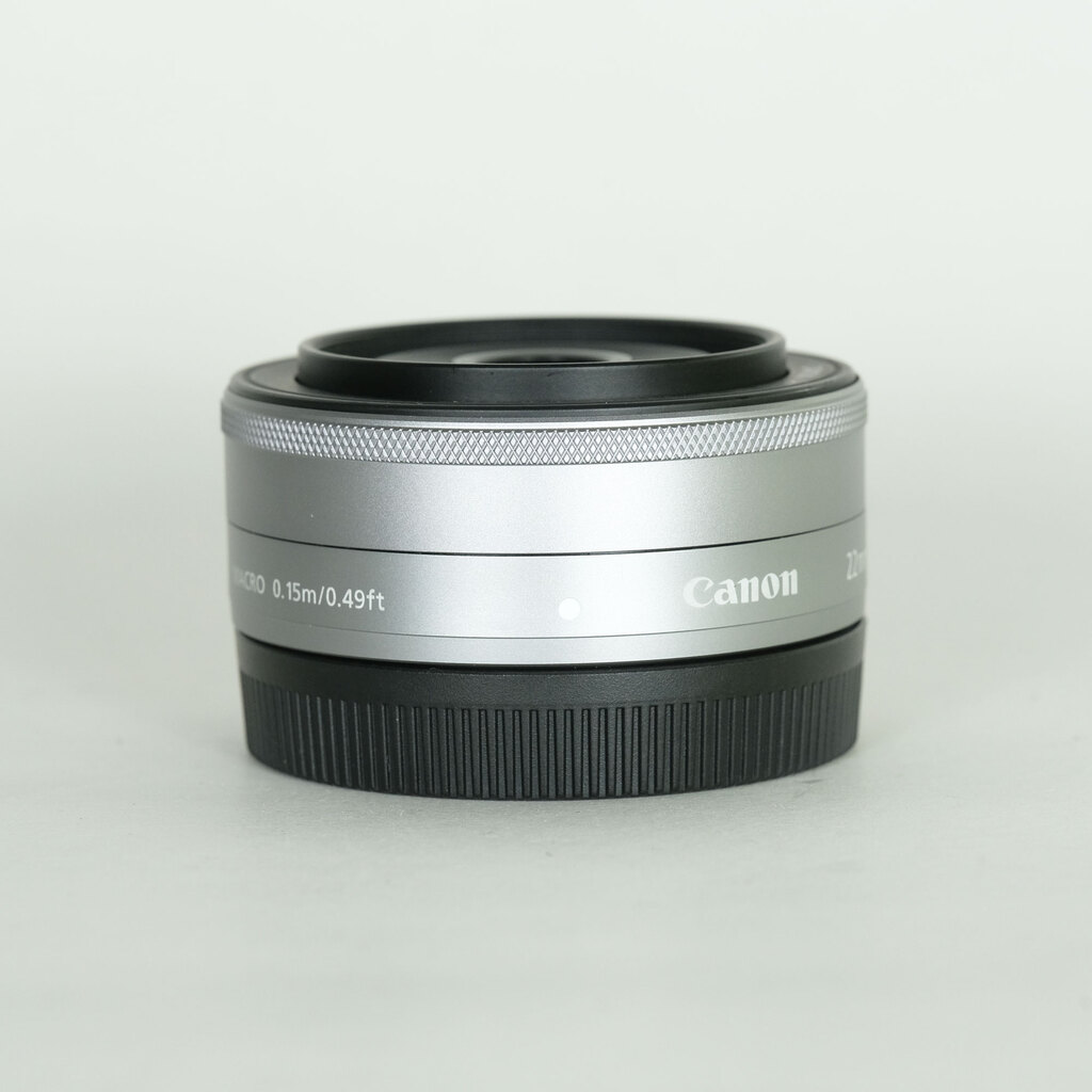 Canon EF-M22mm F2 STM Canon EF-M22mm F2 STM