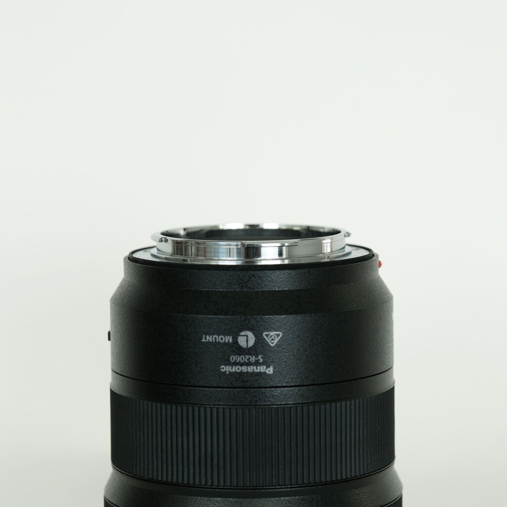 Panasonic LUMIX S 20-60mm F3.5-5.6 Panasonic LUMIX S 20-60mm F3.5-5.6