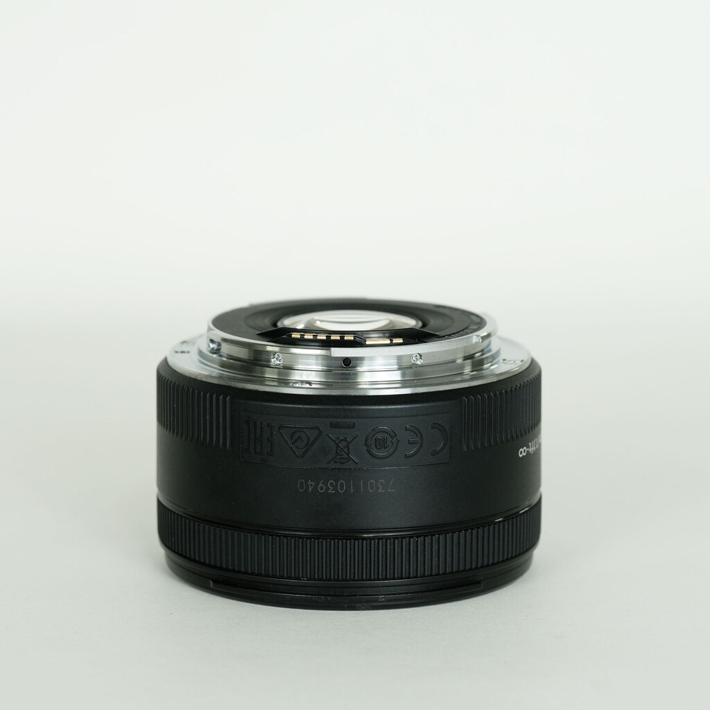 Canon EF50mm F1.8 STM Canon EF50mm F1.8 STM