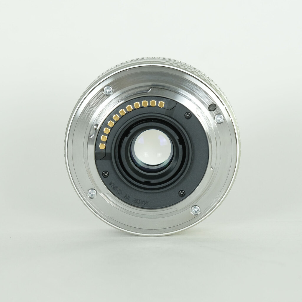 OLYMPUS M.ZUIKO DIGITAL 17mm F2.8 シルバー OLYMPUS M.ZUIKO DIGITAL 17mm F2.8 シルバー