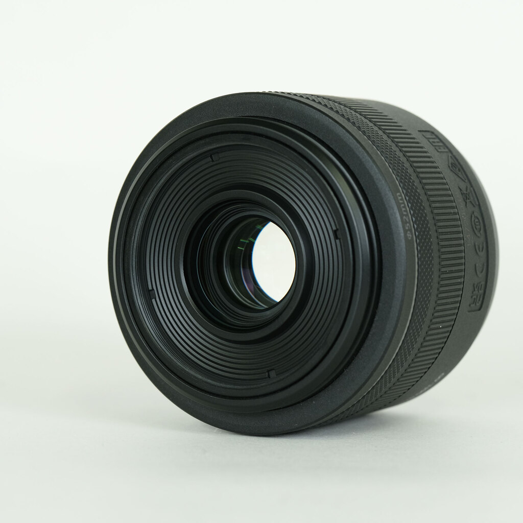 Canon RF35mm F1.8 MACRO IS STM