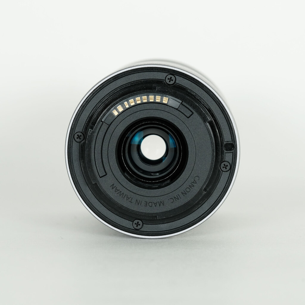 Canon EF-M55-200mm F4.5-6.3 IS STM シルバー Canon EF-M55-200mm F4.5-6.3 IS STM シルバー