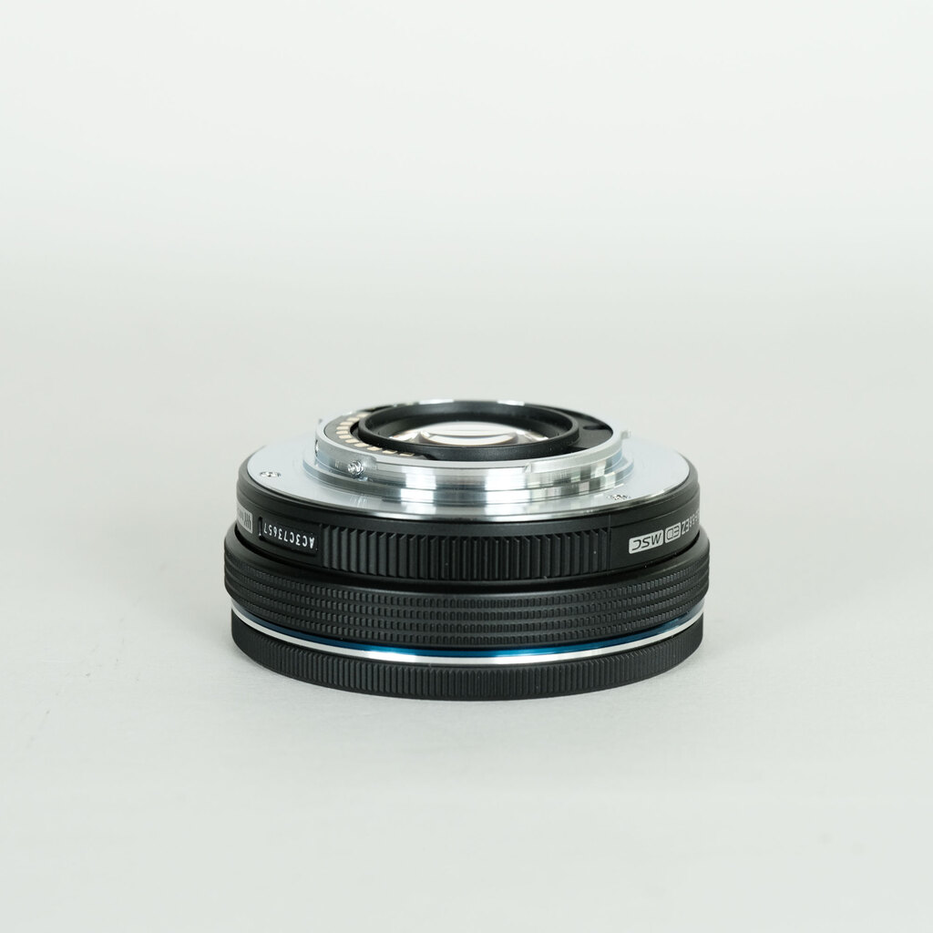 OLYMPUS M.ZUIKO DIGITAL ED 14-42mm F3.5-5.6 EZ ブラック