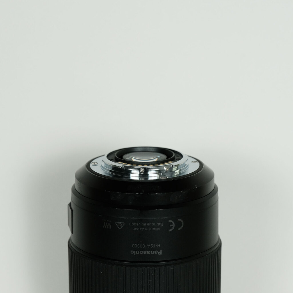 Panasonic LUMIX G VARIO 100-300mm / F4.0-5.6 II / POWER O.I.S. Panasonic LUMIX G VARIO 100-300mm / F4.0-5.6 II / POWER O.I.S.