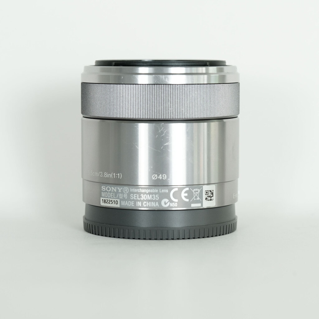 SONY E 30mm F3.5 Macro SEL30M35 SONY E 30mm F3.5 Macro SEL30M35