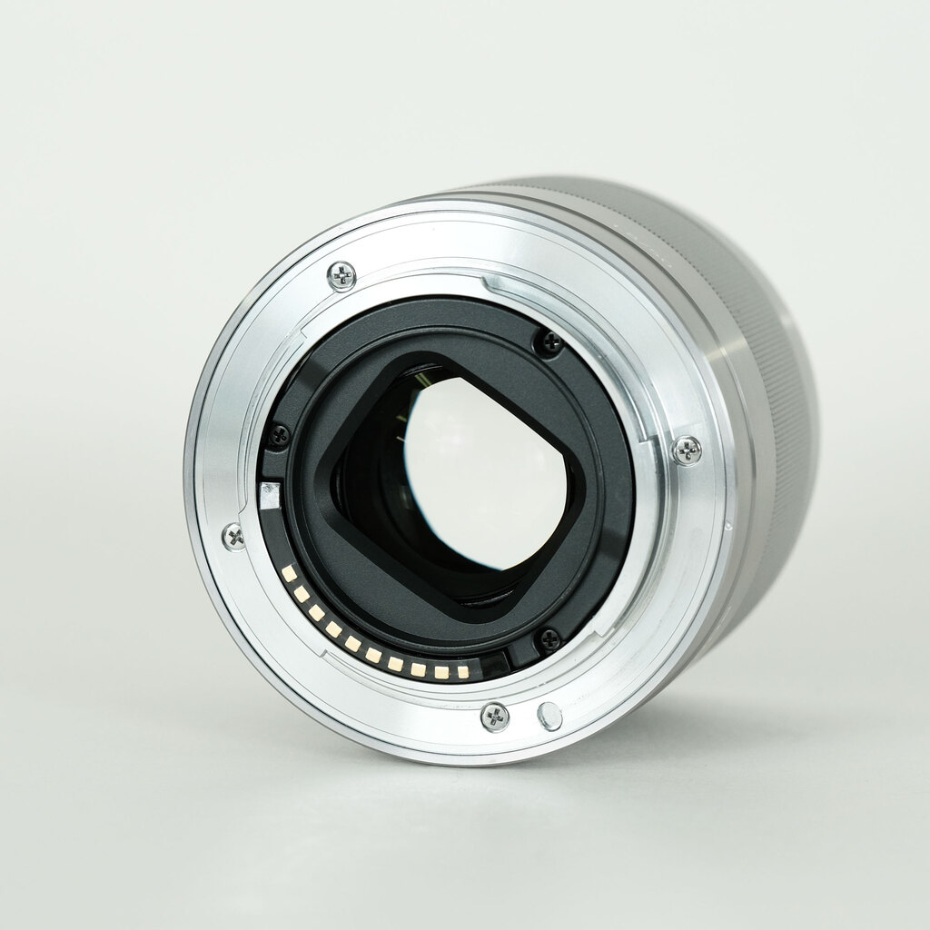 k*様 SONY 単焦点 E 50mm F1.8 OSS シルバー E 50mm F1.8 OSS | デジタル一眼カメラα（アルファ） | ソニー
