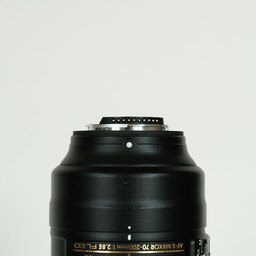 Nikon AF-S NIKKOR 70-200mm f/2.8E FL ED VR Nikon AF-S NIKKOR 70-200mm f/2.8E FL ED VR