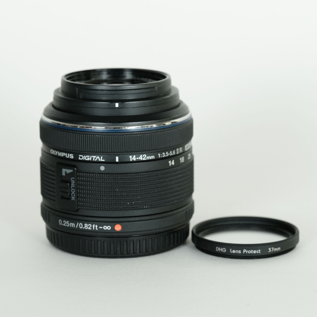 OLYMPUS M.ZUIKO DIGITAL 14-42mm F3.5-5.6IIR ブラック