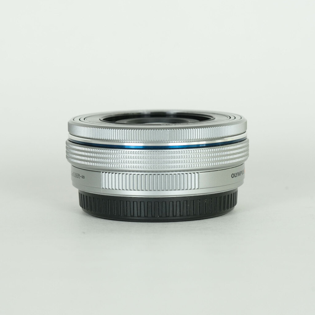 OLYMPUS M.ZUIKO DIGITAL ED 14-42mm F3.5-5.6 EZ シルバー