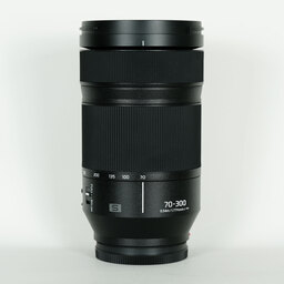 Panasonic LUMIX S 70-300mm F4.5-5.6 MACRO O.I.S.