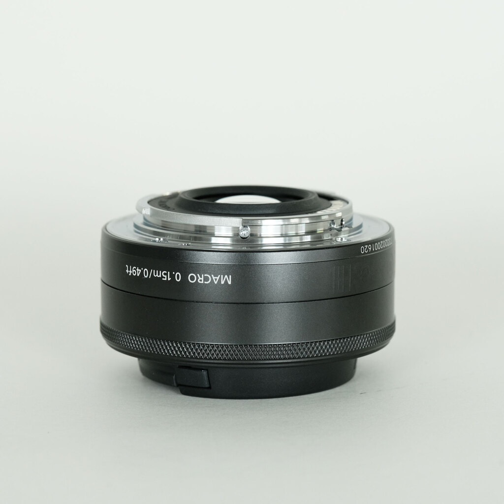 Canon EF-M22mm F2 STM