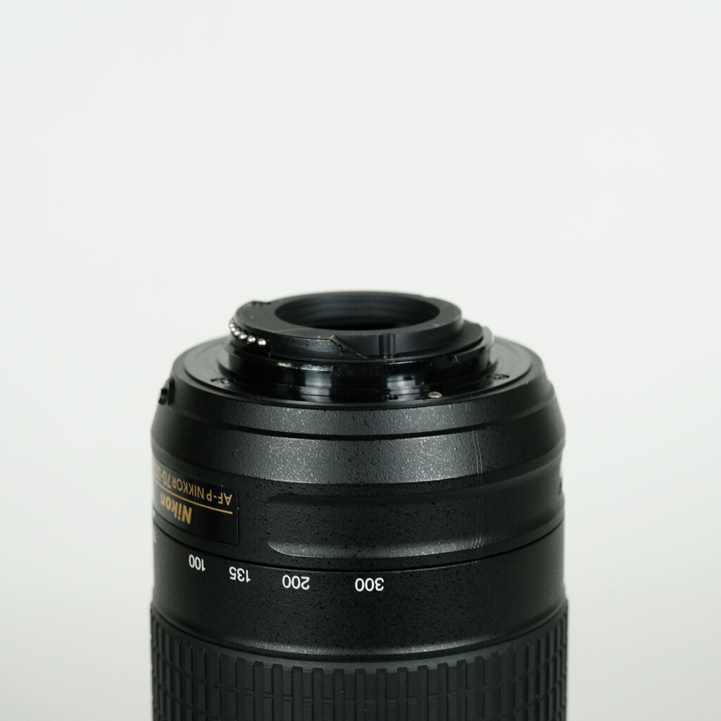 Nikon AF-P DX NIKKOR 70-300mm f/4.5-6.3G ED VR Nikon AF-P DX NIKKOR 70-300mm f/4.5-6.3G ED VR