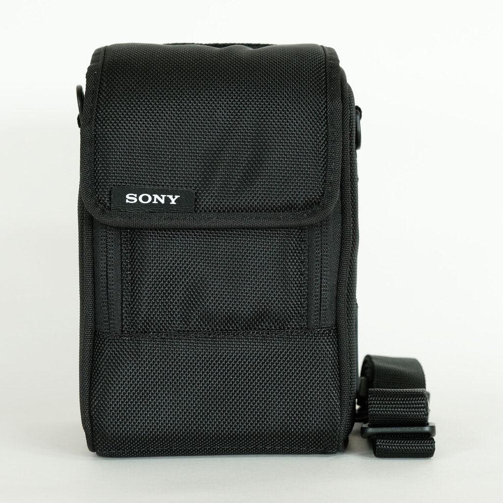 【未使用に近い】SONY FE 85mm F1.4 GM SEL85F14GM FE 85mm F1.4 GM | SEL85F14GM | Sony United Arab Emirates