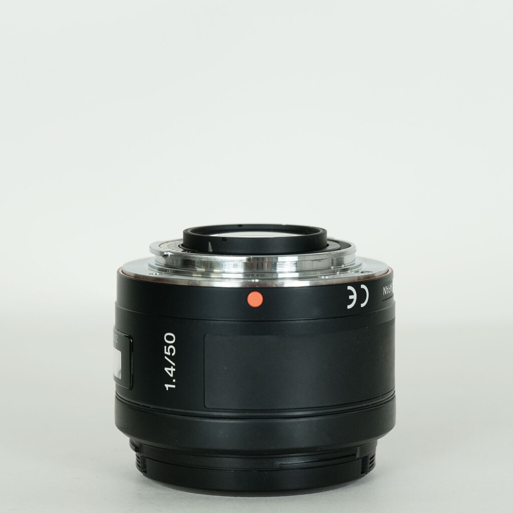 SONY 50mm F1.4 SAL50F14の出品 | ONE SCENE（ワンシーン）