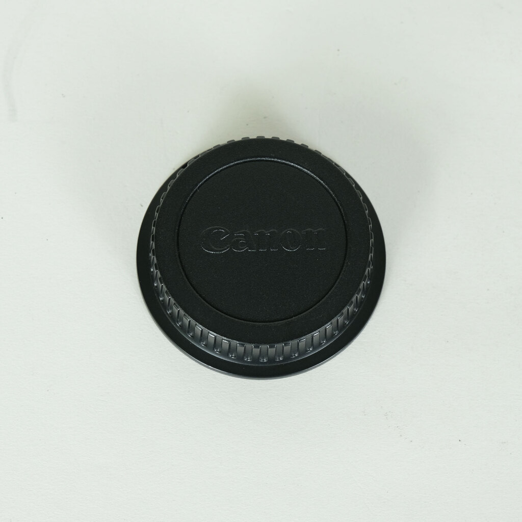 Canon EF-S10-18mm F4.5-5.6 IS STM