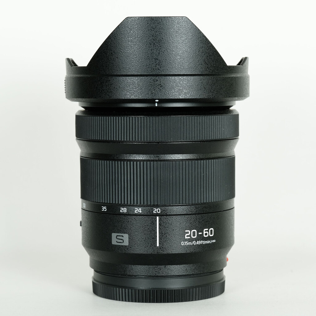 Panasonic LUMIX S 20-60mm F3.5-5.6 Panasonic LUMIX S 20-60mm F3.5-5.6