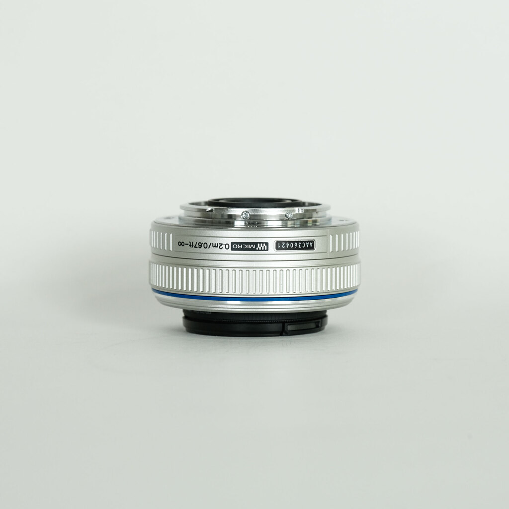 OLYMPUS M.ZUIKO DIGITAL 17mm F2.8 シルバーの出品 | ONE SCENE
