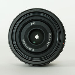 SONY FE 40mm F2.5 G SEL40F25G SONY FE 40mm F2.5 G SEL40F25G